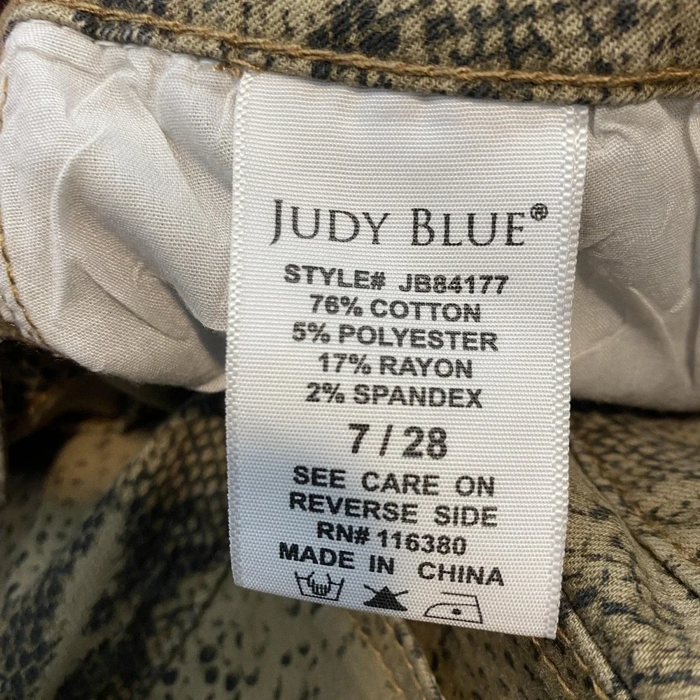 Judy Blue Jeans Womens 7/28 Snake Print Tribal Skinny Stretch Denim Slim